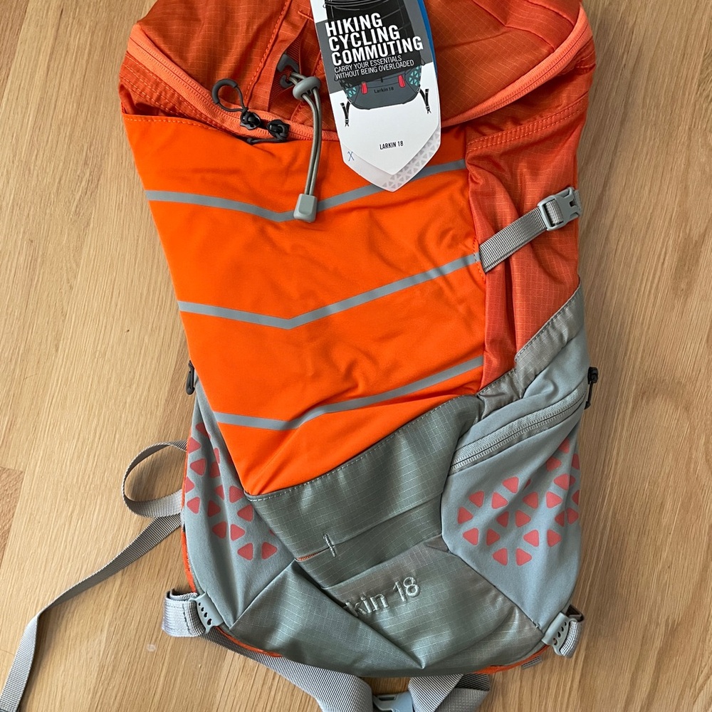 Boreas Larkin 18 Hiking/Cycling/Commuting Daypack Backpack